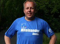 Lauf Unna: Herstellung von 100 Laufhemden